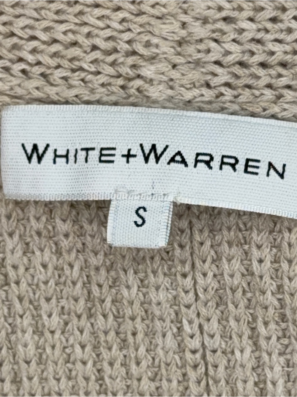 Sleeveless Ribbed V-Neck Button Vest - Picture 10 of 11
